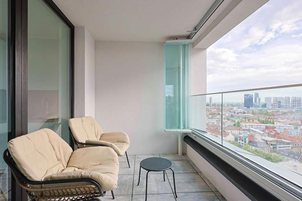 Danubius One - Spacious Apartment W Free Parking Bratislava Esterno foto